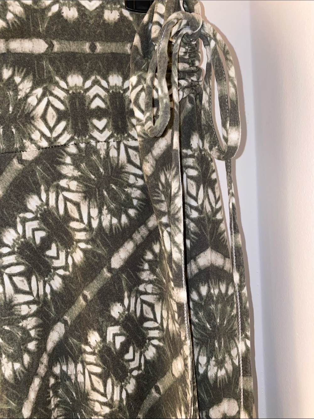 Patagonia  olive green Kamala skirt, Converts to a shorter halter dress-Large - Picture 4 of 7